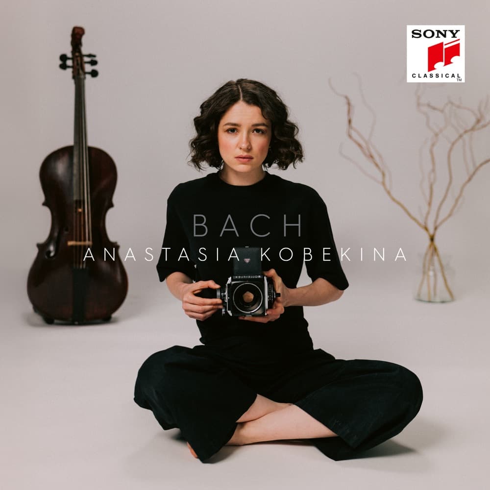 Bach: Cello Suites - Anastasia Kobekina